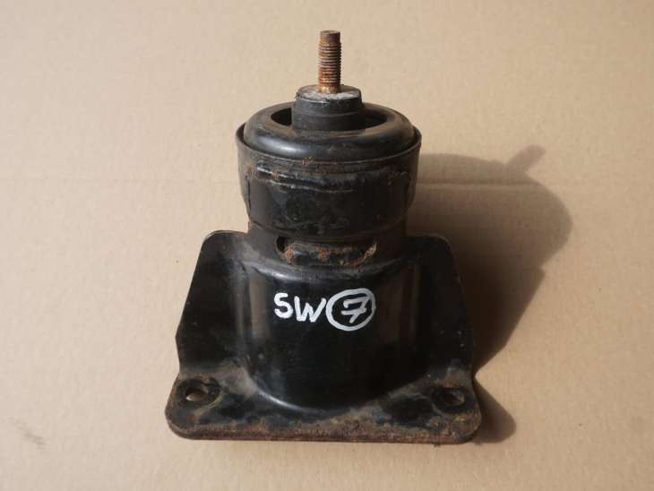 SUZUKI SWIFT MK6 III PODUSZKA SILNIKA 2006-2010rok