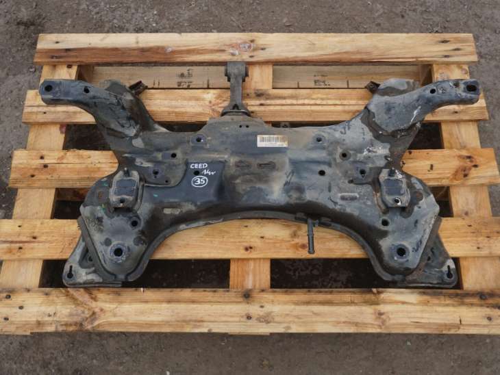 KIA CEED II BELKA ZAWIESZENIA PRZEDNIEGO SANKI 62401-A6400 1.4CRDI (1)