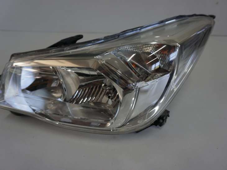 SUBARU FORESTER SJ IV LAMPA LEWA PRZEDNIA UK 2014rok