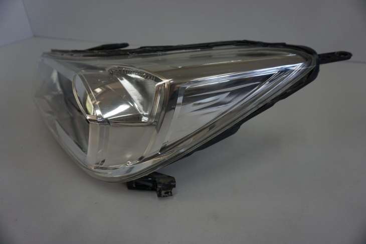 SUBARU FORESTER SJ IV LAMPA LEWA PRZEDNIA UK 2014rok - Image 3