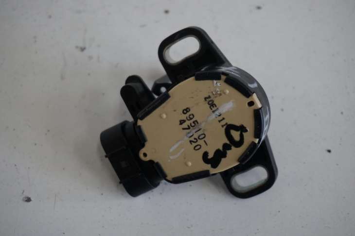 LEXUS POTENCJOMETR GAZU 89510-47020