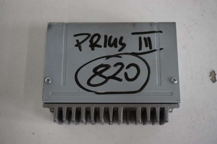TOYOTA PRIUS III XW30 WZMACNIACZ 86100-47100 - Image 5