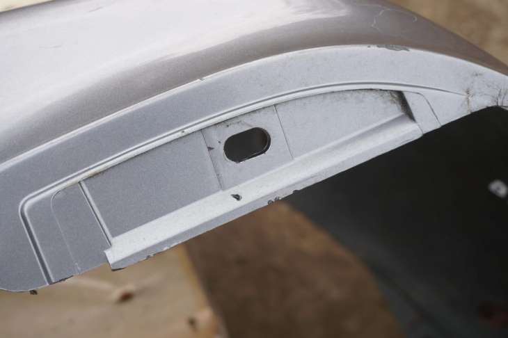 MAZDA 323 ZDERZAK TYLNY B25H-50221 CZUJNIK PARKOWANIA - Image 8