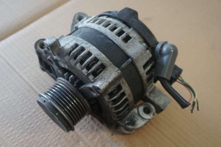 TOYOTA AURIS I E15 06-12rok 2.2 D-CAT DPF 2AD ALTENATOR ZAMIENNIK nr.88 RTX401821912 - obrazek 2