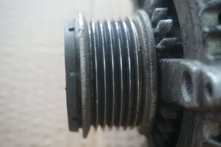 TOYOTA AURIS I E15 06-12rok 2.2 D-CAT DPF 2AD ALTENATOR ZAMIENNIK nr.88 RTX401821912 - obrazek 3