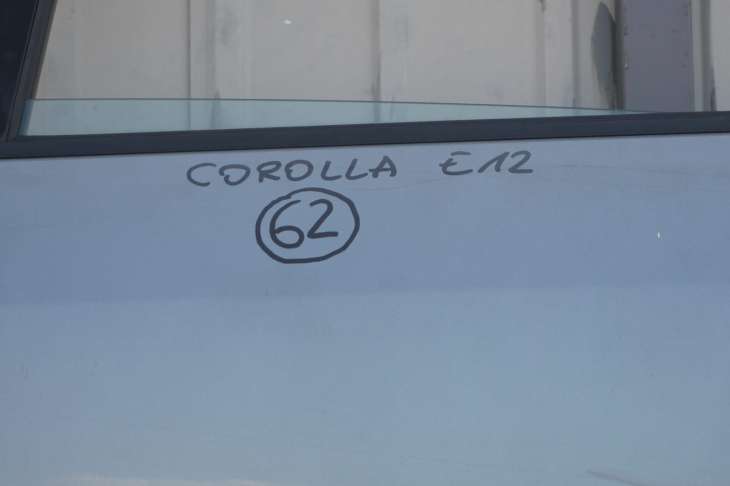 TOYOTA COROLLA E12 HB DRZWI LEWE TYLNE HATBACK 2002rok - Image 2