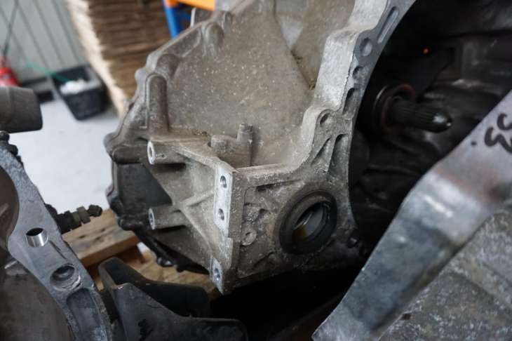 Toyota Auris I 2.0D4D Skrzynia Biegow Manualna Ea61 nr.65 - obrazek 3