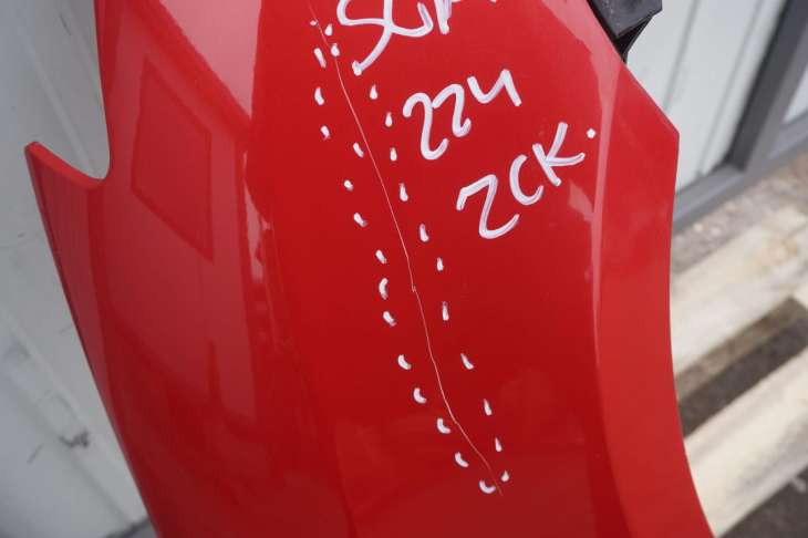 SUZUKI SWIFT MK6 III SPORT 2009 PRAWY PRZEDNI BLOTNIK KOLOR ZCK 57611-63J20 - Image 3