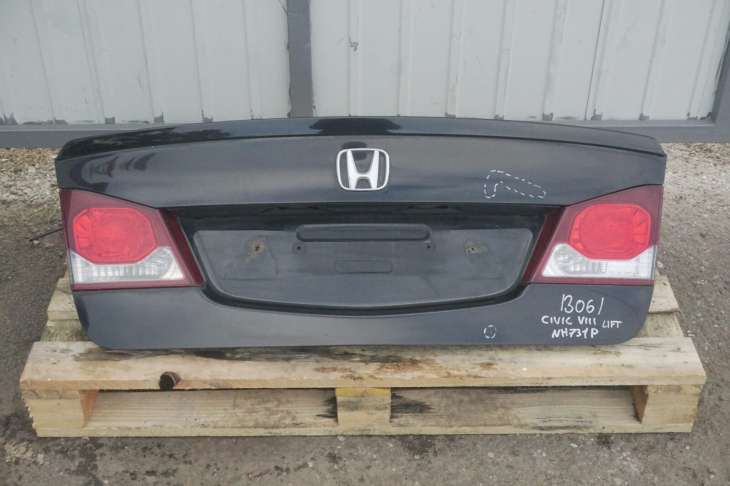 HONDA CIVIC VIII SEDAN KLAPA BAGAZNIKA 68500SNDG10ZZ kolor NH731P 2010r 71700SNDJ01ZR