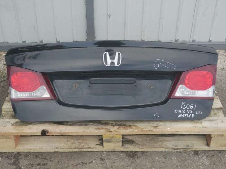 HONDA CIVIC VIII SEDAN KLAPA BAGAZNIKA 68500SNDG10ZZ kolor NH731P 2010r 71700SNDJ01ZR