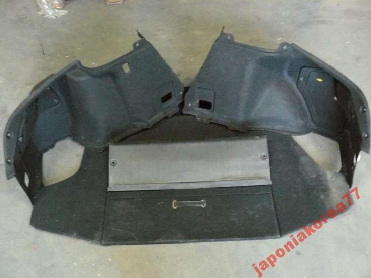 Hyundai Coupe Tiburon 2004 Podłoga Boczek Bagażnik