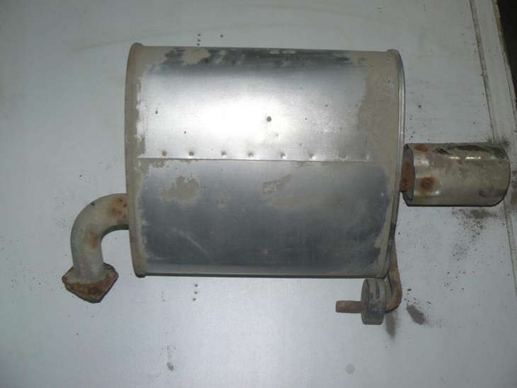 Subaru Lebacy IV 2007r 2.0diesel Tłumik Prawy - Image 3