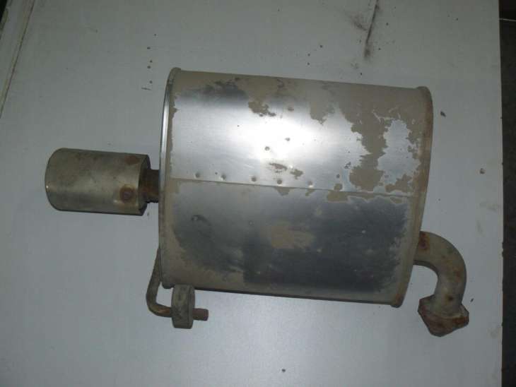 Subaru Lebacy IV 2007r 2.0diesel Tłumik Lewy - Image 2