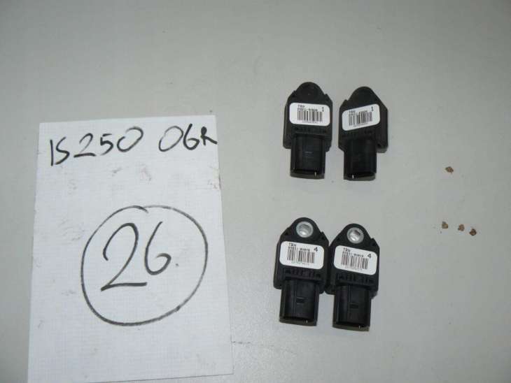 Lexus Is250 2007r Czujnik Uderzenia 89831-02020