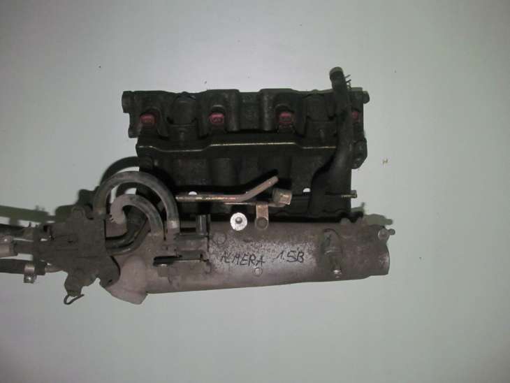 Nissan Almera N16 1.5b Kolektor Ssący Wtryskiwacze - Image 2