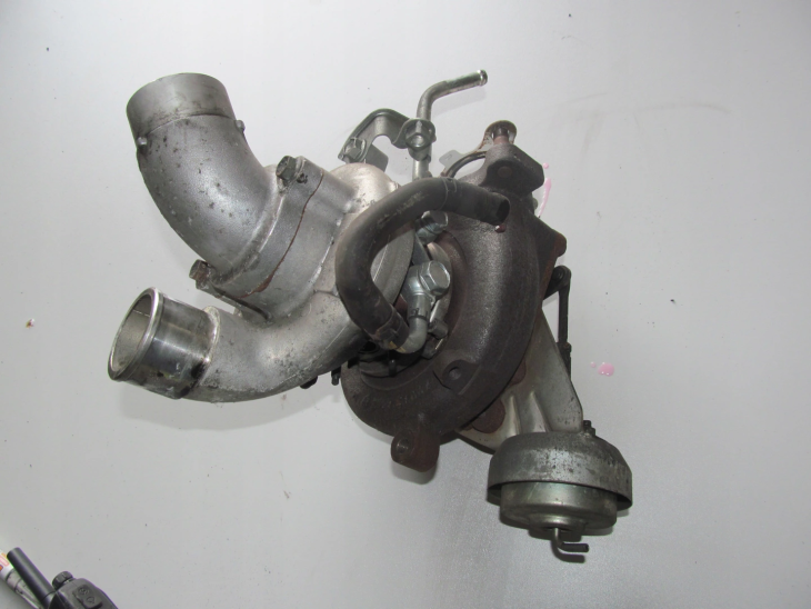 Lexus Is220 2.2d 2008r Turbosprężarka 17201-26010 - Image 3