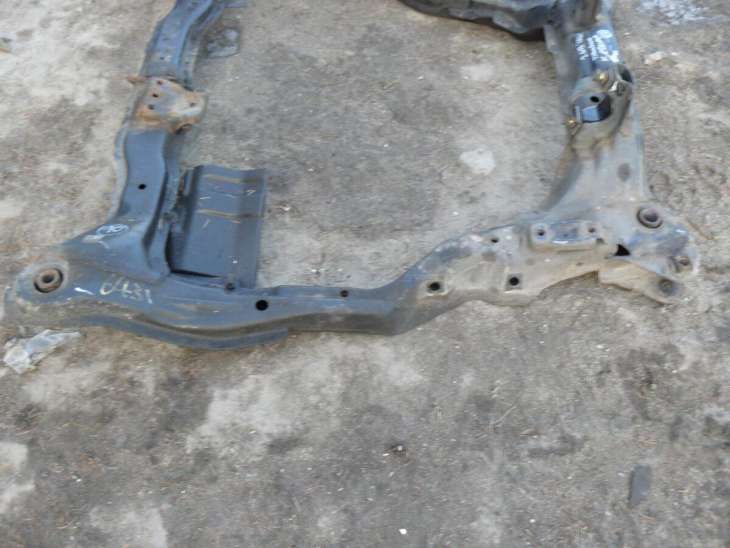 Hyundai Coupe 2004r Belka Zawieszenia Przedniego - obrazek 3