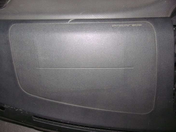 Subaru Forester II Zaślepka Airbag Konsola Deska - Image 2
