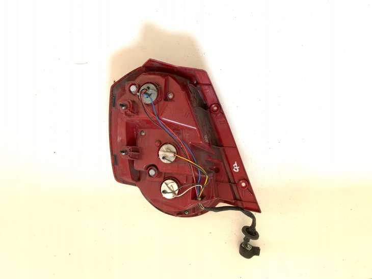 Chevrolet Aveo II 2010r Lampa Tylna Prawa - Image 2