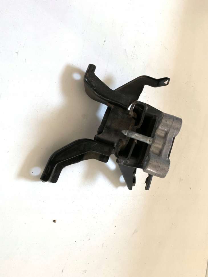 Toyota Auris II 1.6b Poduszka Silnika Wspornik Łapa - Image 2