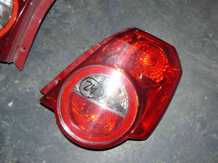 Chevrolet Aveo 2009 2010r Lampa Tylna Prawa
