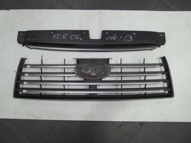 Subaru Forester Sg 2006r Atrapa Chłodnicy Grill