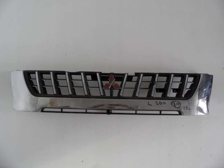 Mitsubishi L200 2.5d 2000r Grill Atrapa Mr339879