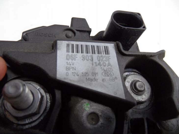 Mitsubishi Grandis 2006r 2.0d Alternator 0124525091 - Image 4