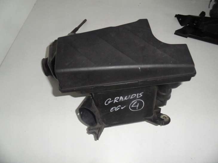 Mitsubishi Grandis Obudowa Filtra Powietrza