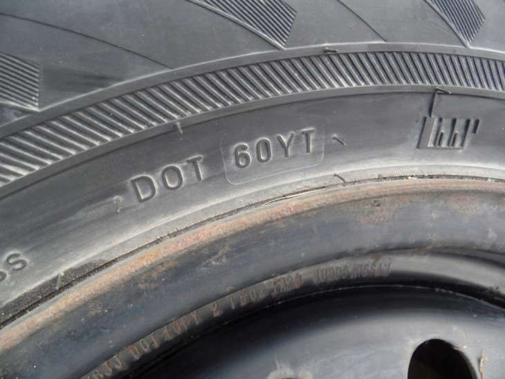 Felgi Nissan Au000 15x6jj 5x114,3 Nokian 205/70r15 - Image 10