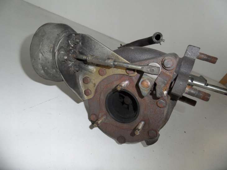 Lexus Is220 2,2d 2007r Turbosprężarka 17201-26010 - Image 3