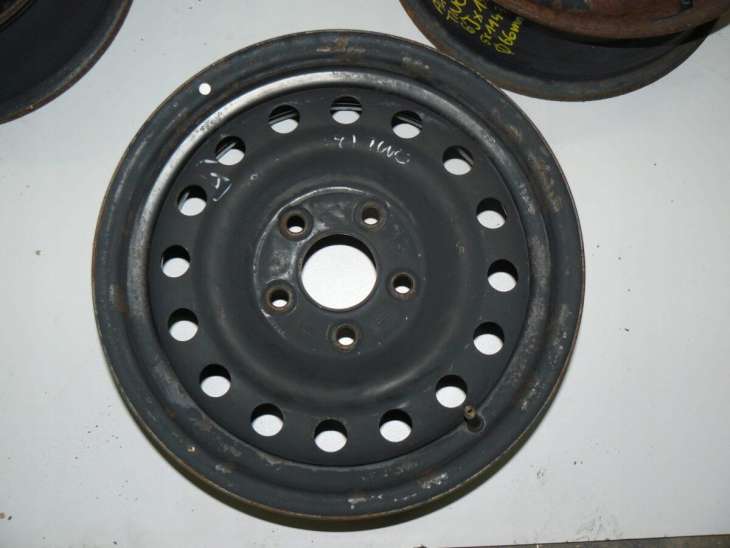 Nissan Almera Tino 2004r Felga 15x6jh2 Et45 - Image 4
