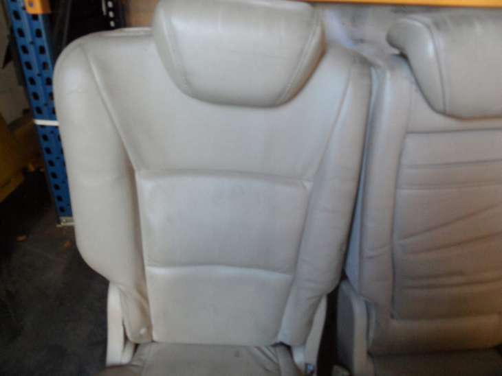 Subaru Tribeca B9 2006r Fotele Kanapy Skóra - Image 6