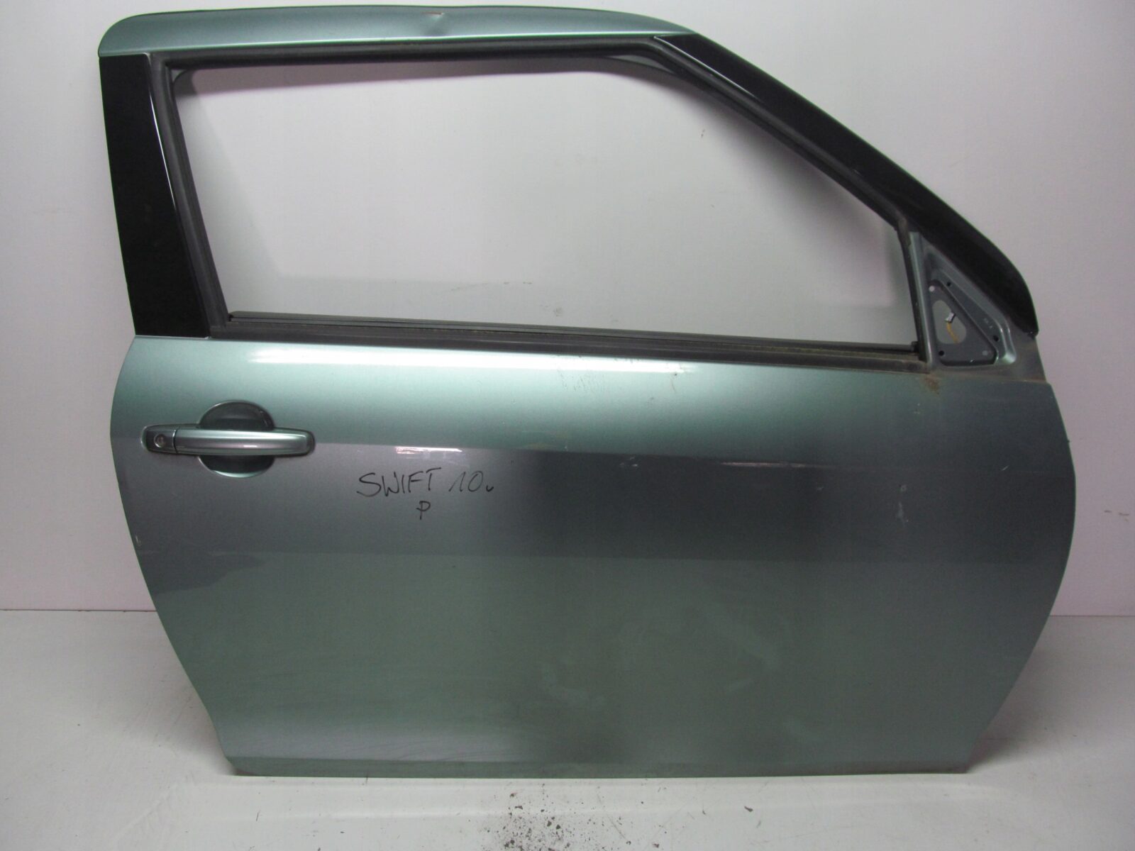 Suzuki Swift Mk7 10-17r 3d Drzwi Prawe Zrm 68001-69L00