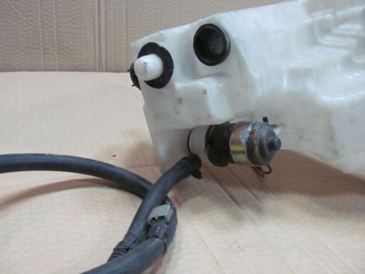 Mazda 6 I Zbiornik Płynu Spryskiwaczy 855341-054 - Image 3