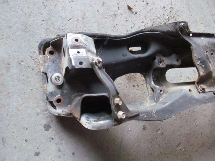 Subaru Tribeca 2006r Belka Zawieszenia Sanki Lawa - Image 5