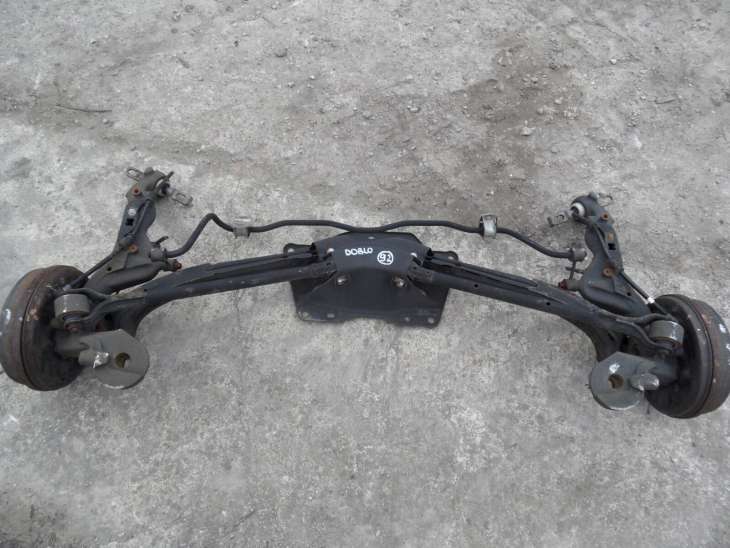 Fiat Doblo Zwrotnica Belka Zawieszenia Tylna