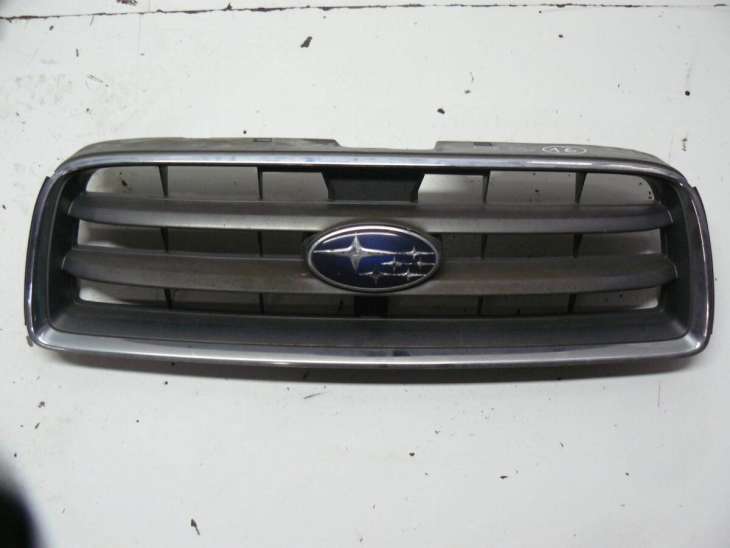 Subaru Forester Sg 2004r Atrapa Grill