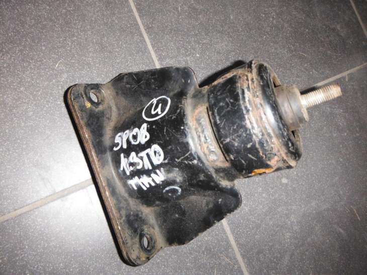 Suzuki Splash 2008 1.3 Diesel Poduszka Silnika