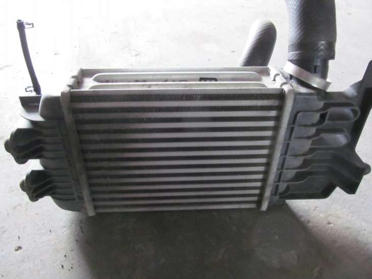Toyota Yaris II 2008r 1.4d Chłodnica Intercooler 127000-0620