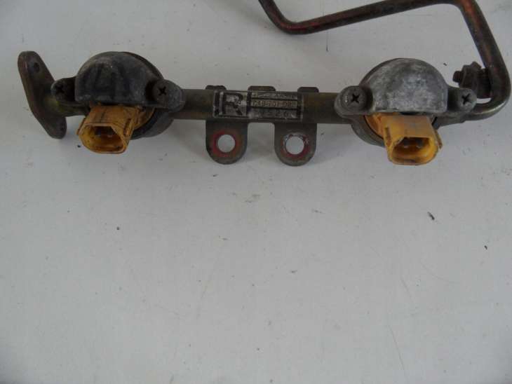 Subaru Listwa Wtryskowa 17522aa572 Wtryskiwacze - Image 2