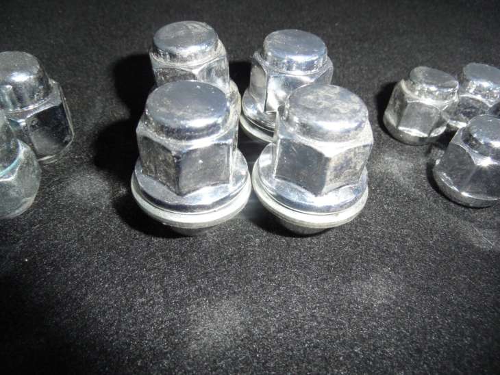 Subaru Mitsubishi Honda Suzuki Mazda Nakrętki Kol - Image 5
