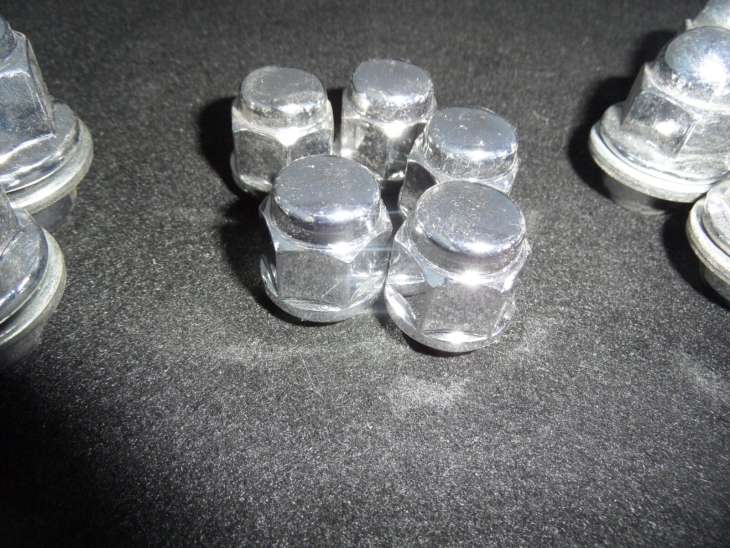 Subaru Mitsubishi Honda Suzuki Mazda Nakrętki Kol - Image 6
