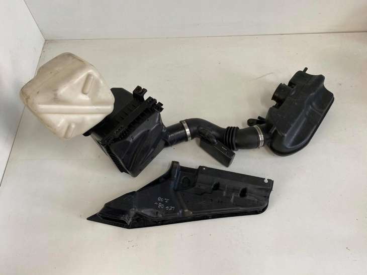Subaru Legacy IV 2.0r Obudowa Filtra Powietrza A52ag02 A12ag06