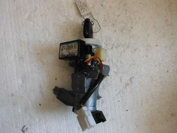 Mitsubishi Stacyjka Mr587993 X1t16271m 97ri-01 0032 021720