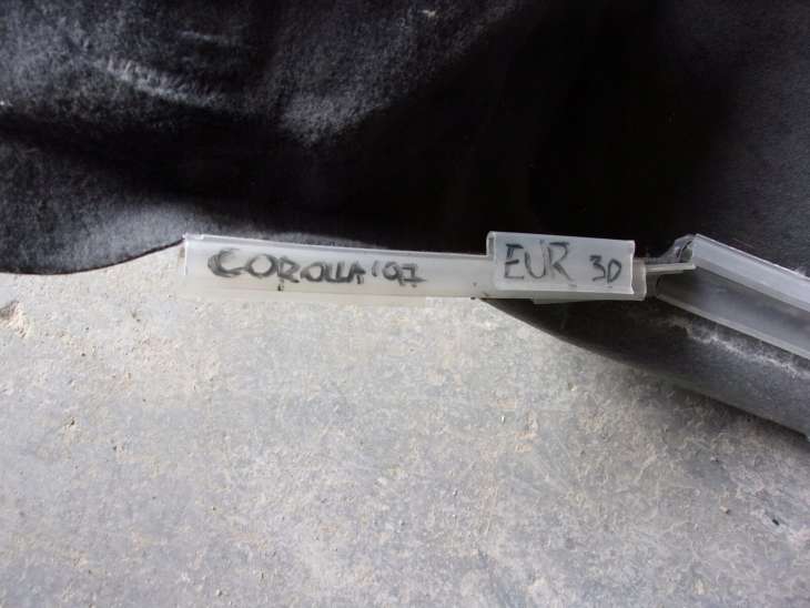 Toyota Corolla E10 1997r Wykładzina Dywan Europa - Image 5