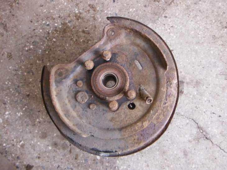 Subaru Outback 2006r Zwrotnica Tylna Lewa - Image 2