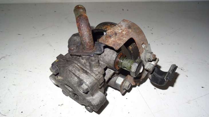 Mitsubishi Grandis 2006r 2,0 D Pompa Wspomagania - Image 2
