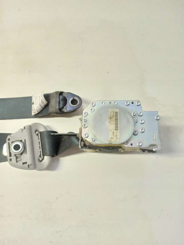 Toyota Yaris 05r 1,3 B Aut Pas Bezpieczeństwa Pp - Image 2