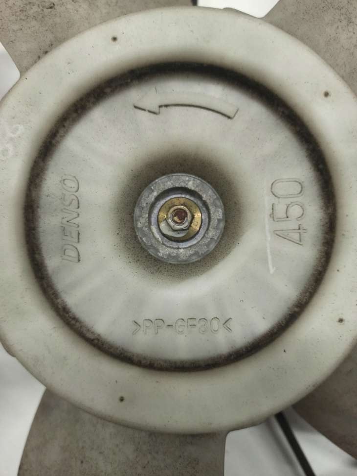 Toyota Corolla IX 04r 2,0d Wentylatory Chłodnicy - Image 8